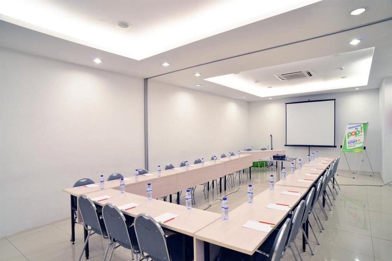 Pop! Hotel Tebet Yakarta Exterior foto